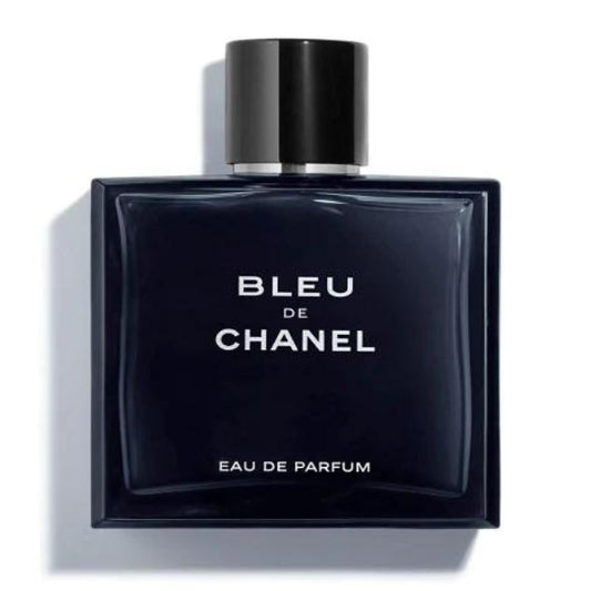 Chanel Bleu De Chanel Parfumprobe: Der ultimative Ausdruck von Raffinesse und Stil. Bestellen Sie eine Bleu De Chanel Parfumprobe für den unvergleichlichen Charme von Chanel. Exklusiv und zeitlos.